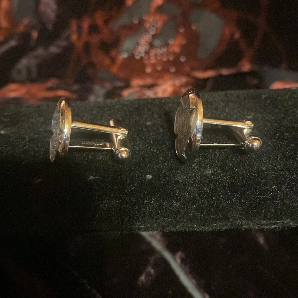 Set of 2 vintage cuff links.  Gold tone/ silver tone. Silver pair are Anson